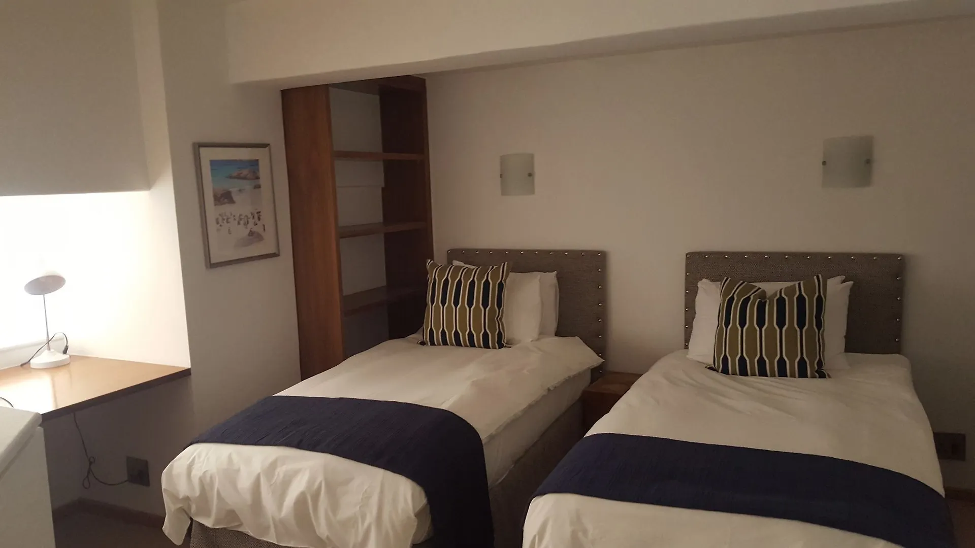 Daire Itc Hospitality Group Two Bedrooms Mutual Heights Building Cape Town